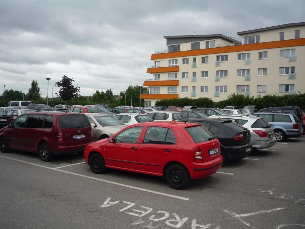Koleje J.A.Komenského Brno Exterior foto