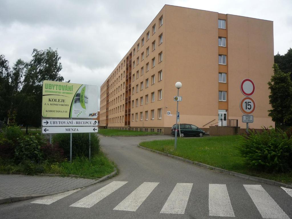 Koleje J.A.Komenského Brno Exterior foto